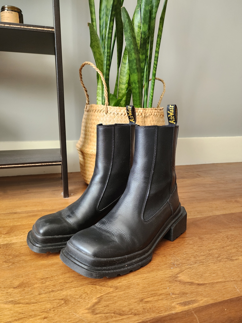 Doc Martens Maybole Chelsea Boots
